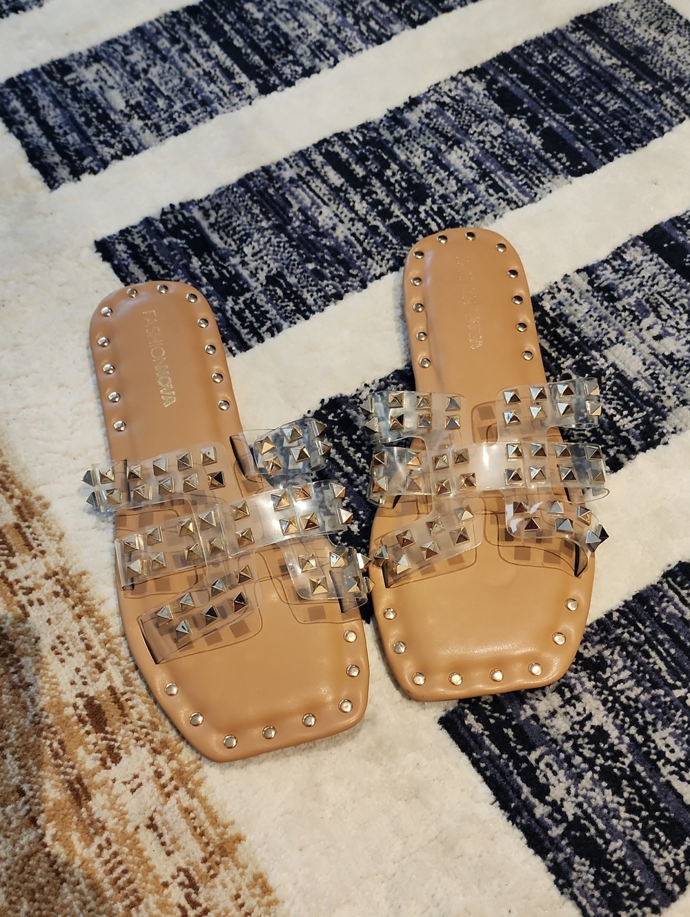 Fashion Nova Tan Clear Studded Slide Sandals 8m